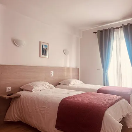 Affittacamere Residencial Santo Antonio Santa Cruz (Madeira)