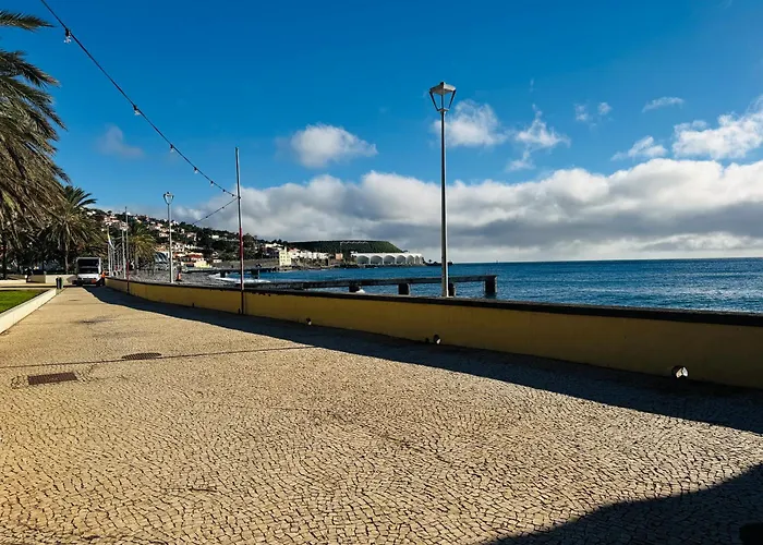 Affittacamere Residencial Santo Antonio Santa Cruz (Madeira)