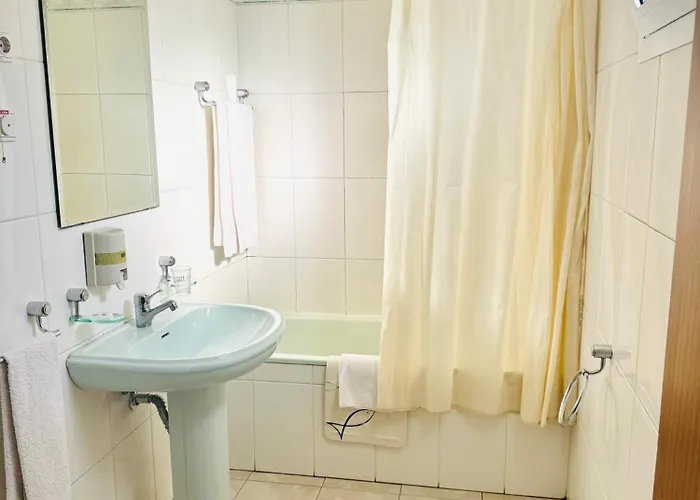 Residencial Santo António Pensión 3*