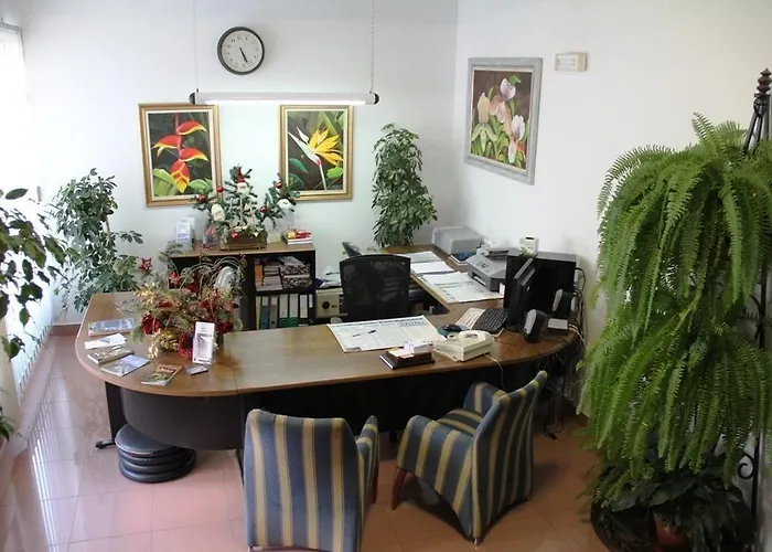 Residencial Santo Antonio Affittacamere Santa Cruz (Madeira)