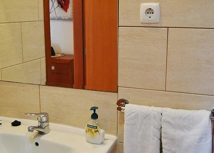 Affittacamere Residencial Santo Antonio Santa Cruz (Madeira)