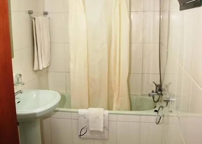 Affittacamere Residencial Santo Antonio Santa Cruz (Madeira)